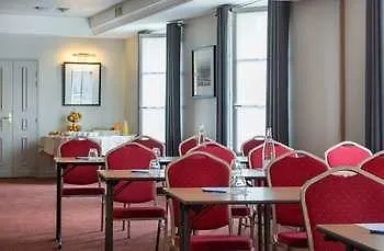 Le Plessis Grand Hotel
