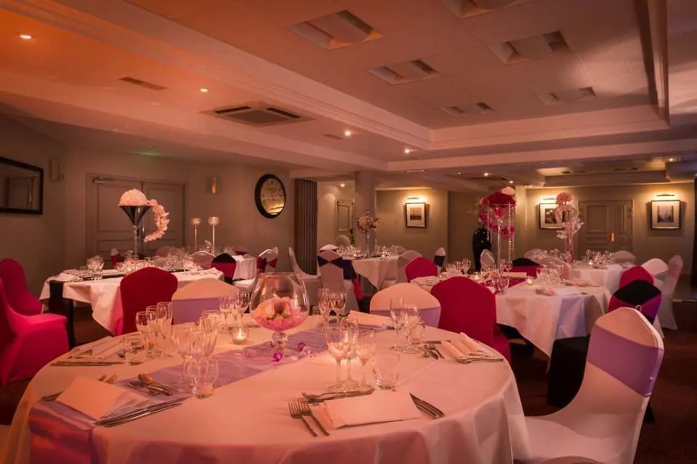 Le Plessis Grand Hotel France